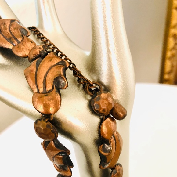Vintage Copper Tone Unique Necklace - Picture 3 of 11